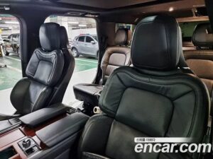 Lincoln Navigator 3.5L 2022 года из Южной Кореи