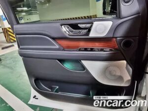 Lincoln Navigator 3.5L 2022 года из Южной Кореи