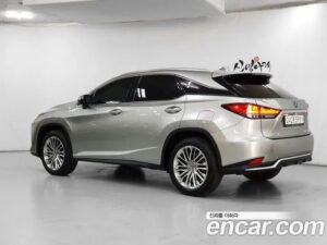 Lexus RX Executive 2021 года из Южной Кореи