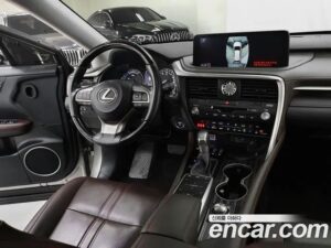 Lexus RX Executive 2021 года из Южной Кореи
