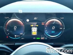 Mercedes-Benz EQA EQA250 2021 года из Южной Кореи