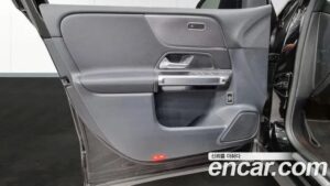 Mercedes-Benz GLB-Class GLB200 d 2022 года из Южной Кореи