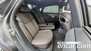Audi A8 50 TDI 4WD 2021 года из Южной Кореи