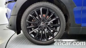 Mini Clubman High 2020 года из Южной Кореи