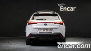 Lexus UX 2.0 2WD 2021 года из Южной Кореи