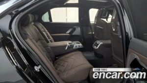 BMW 7-Series 740i sDrive M Sport 2023 года из Южной Кореи