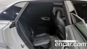 Audi Q8 50 TDI 4WD Premium 2021 года из Южной Кореи