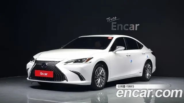 Lexus ES Luxury Plus 2020 года из Кореи