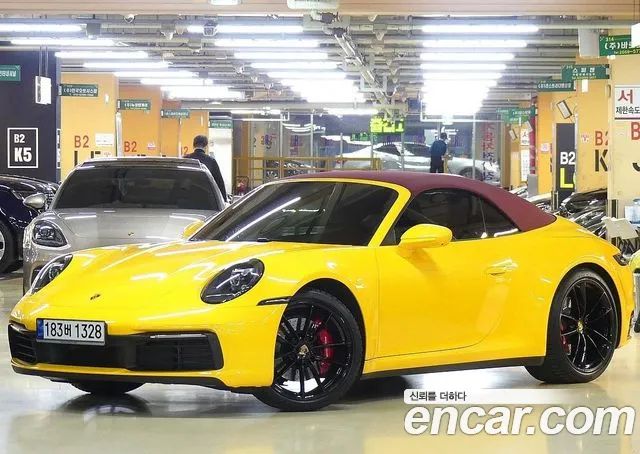 Porsche 911 CARRERA S Cabriolet 2021 года из Кореи