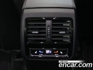 Volkswagen Passat 2.0 TDI Prestige 2022 года из Южной Кореи