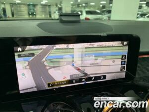 Mercedes-Benz GLB-Class GLB200 d 2023 года из Южной Кореи