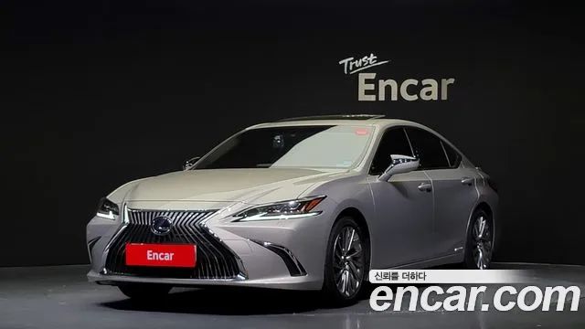 Lexus ES Executive 2019 года из Кореи