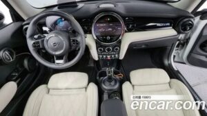 Mini Cooper BRICK LANE Edition 2022 года из Южной Кореи