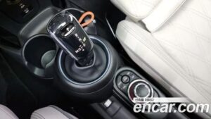 Mini Cooper BRICK LANE Edition 2022 года из Южной Кореи