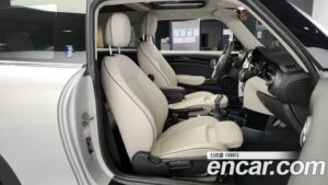 Mini Cooper BRICK LANE Edition 2022 года из Южной Кореи