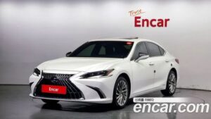 Lexus ES Executive 2022 года из Южной Кореи