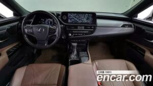 Lexus ES Executive 2022 года из Южной Кореи