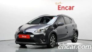 Toyota Prius 1.5 CROSSOVER 2020 года из Южной Кореи