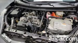 Toyota Prius 1.5 CROSSOVER 2020 года из Южной Кореи