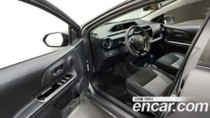 Toyota Prius 1.5 CROSSOVER 2020 года из Южной Кореи