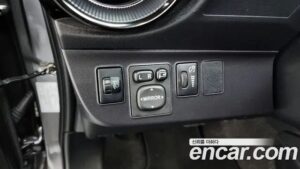 Toyota Prius 1.5 CROSSOVER 2020 года из Южной Кореи