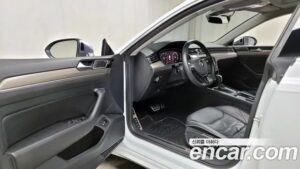 Volkswagen Arteon 2.0 TDI Prestige 4motion 2020 года из Южной Кореи