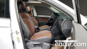 Volkswagen Tiguan 2.0 TSI Prestige 2023 года из Южной Кореи