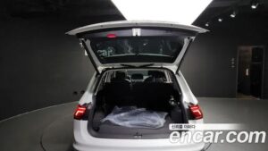 Volkswagen Tiguan 2.0 TSI Prestige 2023 года из Южной Кореи