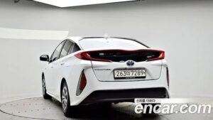 Toyota Prius 1.8 2021 года из Южной Кореи