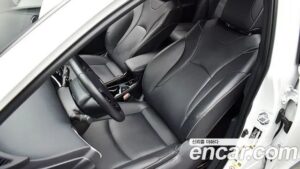 Toyota Prius 1.8 2021 года из Южной Кореи