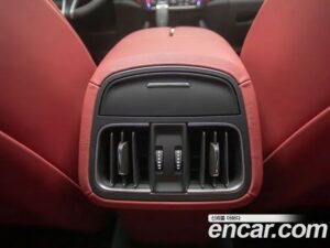 Maserati Levante 3.0 S AWD GranSport 2021 года из Южной Кореи