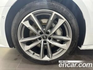 Audi A7 55 TFSI 4WD Premium 2023 года из Южной Кореи