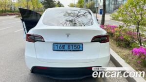 Tesla Model Y Standard RANGE 2021 года из Южной Кореи
