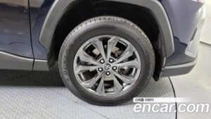 Toyota RAV4 2.5 2WD HYBRID 2022 года из Южной Кореи
