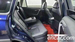 Toyota RAV4 2.5 2WD HYBRID 2022 года из Южной Кореи