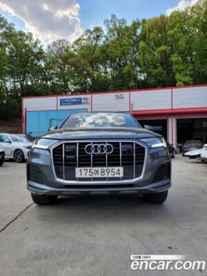Audi Q7 45 TDI 4WD Premium 2021 года из Южной Кореи