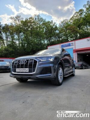 Audi Q7 45 TDI 4WD Premium 2021 года из Южной Кореи