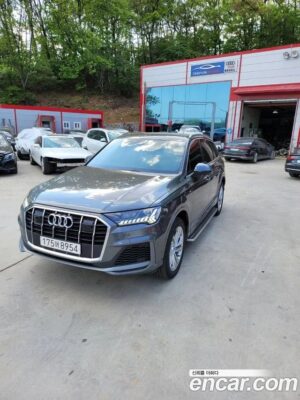 Audi Q7 45 TDI 4WD Premium 2021 года из Южной Кореи