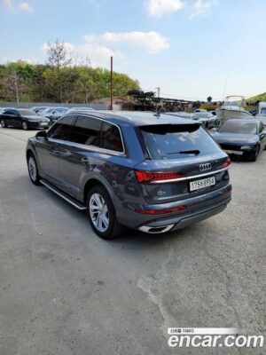 Audi Q7 45 TDI 4WD Premium 2021 года из Южной Кореи