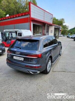 Audi Q7 45 TDI 4WD Premium 2021 года из Южной Кореи