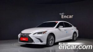 Lexus ES Luxury Plus 2021 года из Южной Кореи