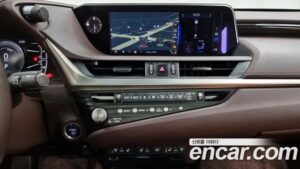Lexus ES Luxury Plus 2021 года из Южной Кореи