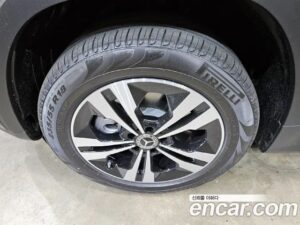 Mercedes-Benz GLB-Class GLB200 d 2023 года из Южной Кореи