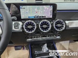 Mercedes-Benz GLB-Class GLB200 d 2023 года из Южной Кореи