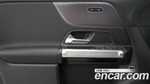 Mercedes-Benz EQB EQB300 4MATIC AMG LINE 2022 года из Южной Кореи