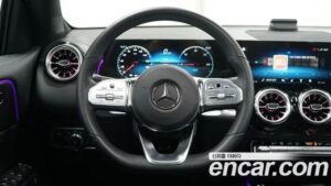 Mercedes-Benz EQB EQB300 4MATIC AMG LINE 2022 года из Южной Кореи