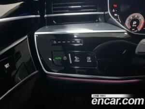 Audi A8 50 TDI 4WD Premium 2021 года из Южной Кореи