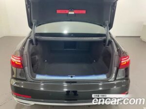 Audi A8 50 TDI 4WD Premium 2021 года из Южной Кореи