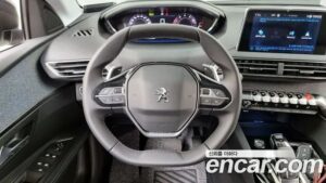 Peugeot 3008 1.2 Pure Tech ALLURE 2022 года из Южной Кореи
