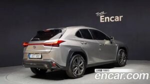 Lexus UX 2.0 F-Sport 2WD 2022 года из Южной Кореи